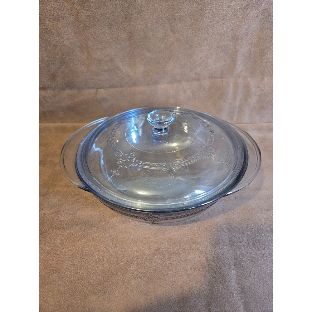 Anchor Hocking Lidded Casserole